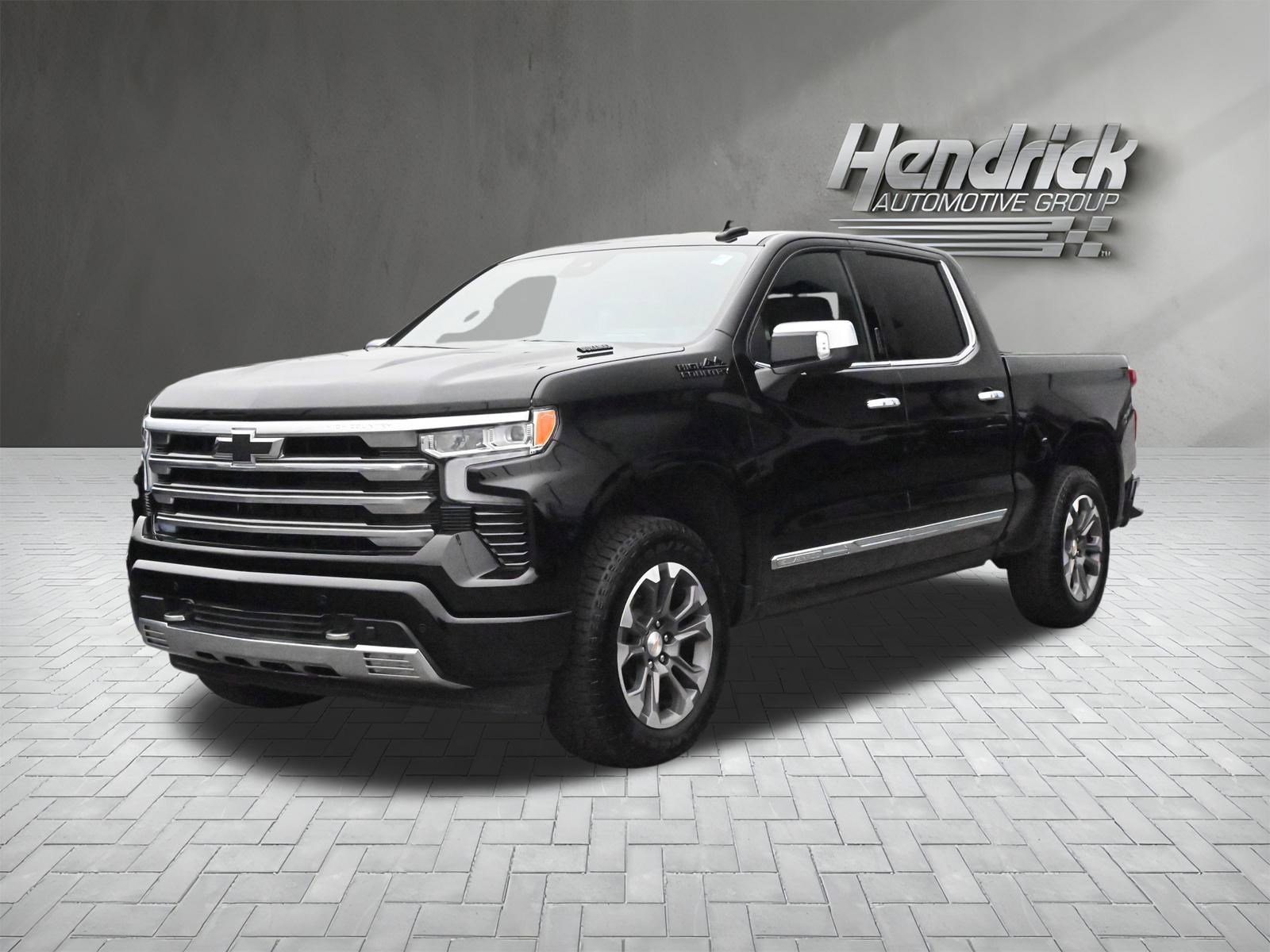 Used 2025 Chevrolet Silverado 1500 High Country w/ Technology Package image 8