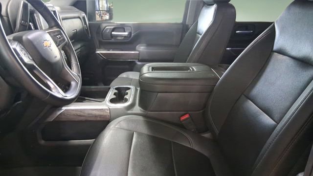 Used 2022 Chevrolet Silverado 3500 LTZ w/ LTZ Convenience Package AWD/4WD image 9