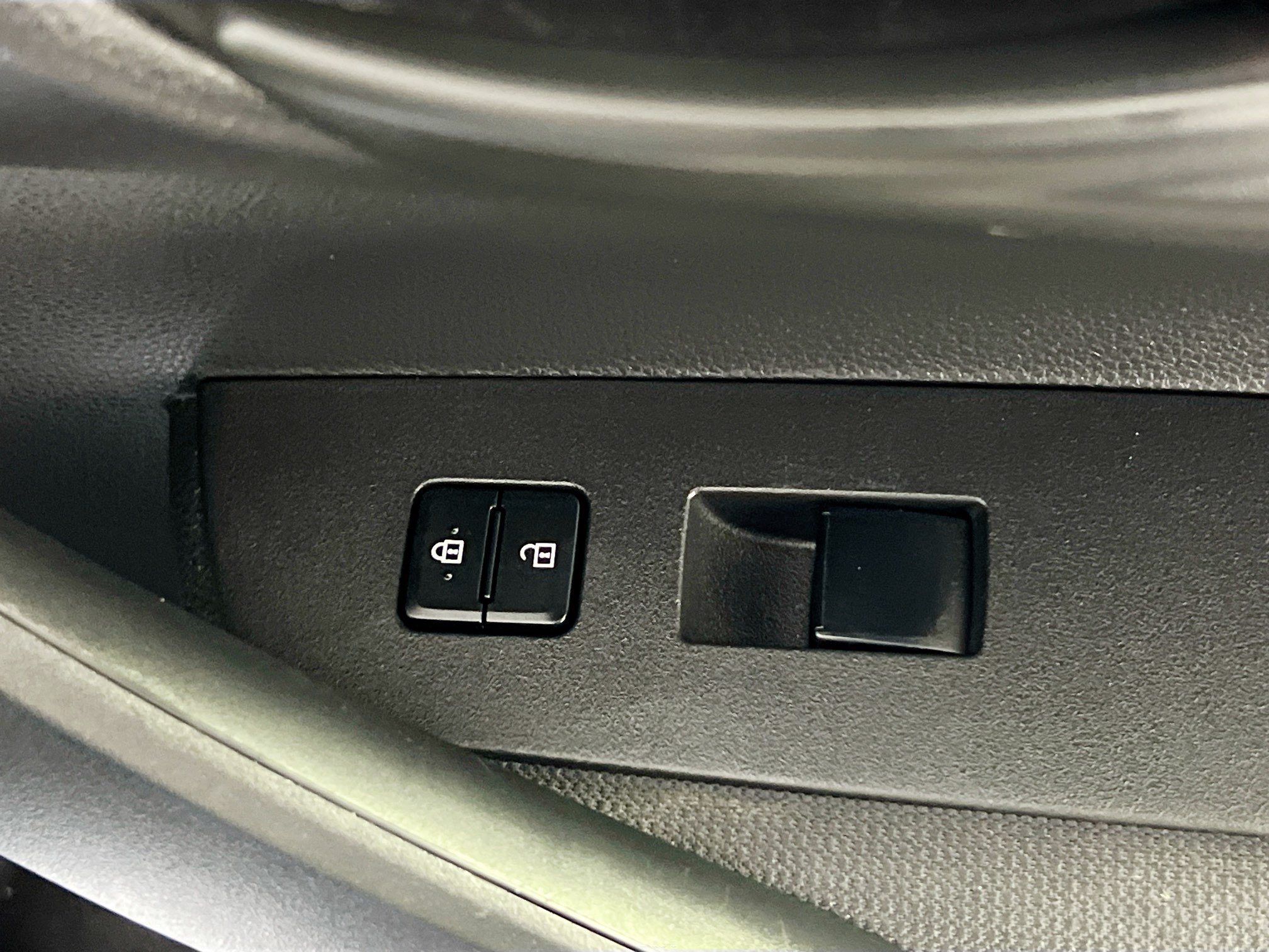 Used 2022 Toyota Corolla LE FWD image 29
