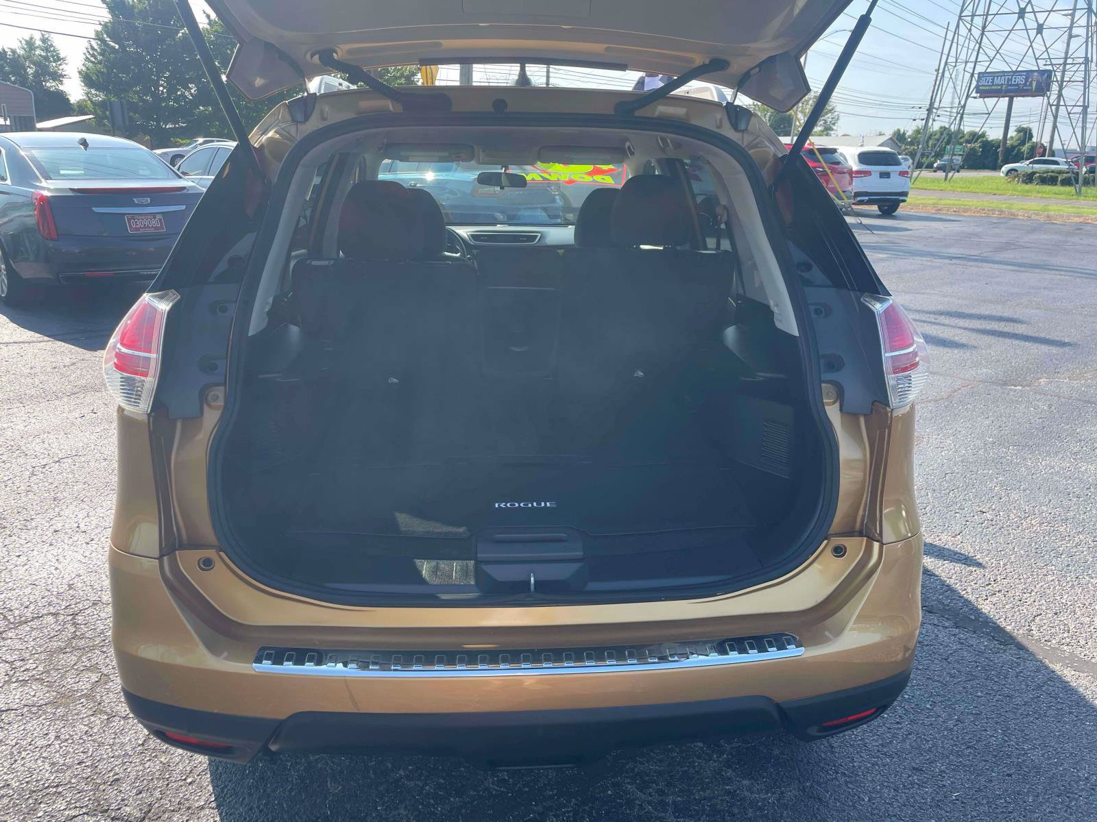 Used 2015 Nissan Rogue SV FWD image 7