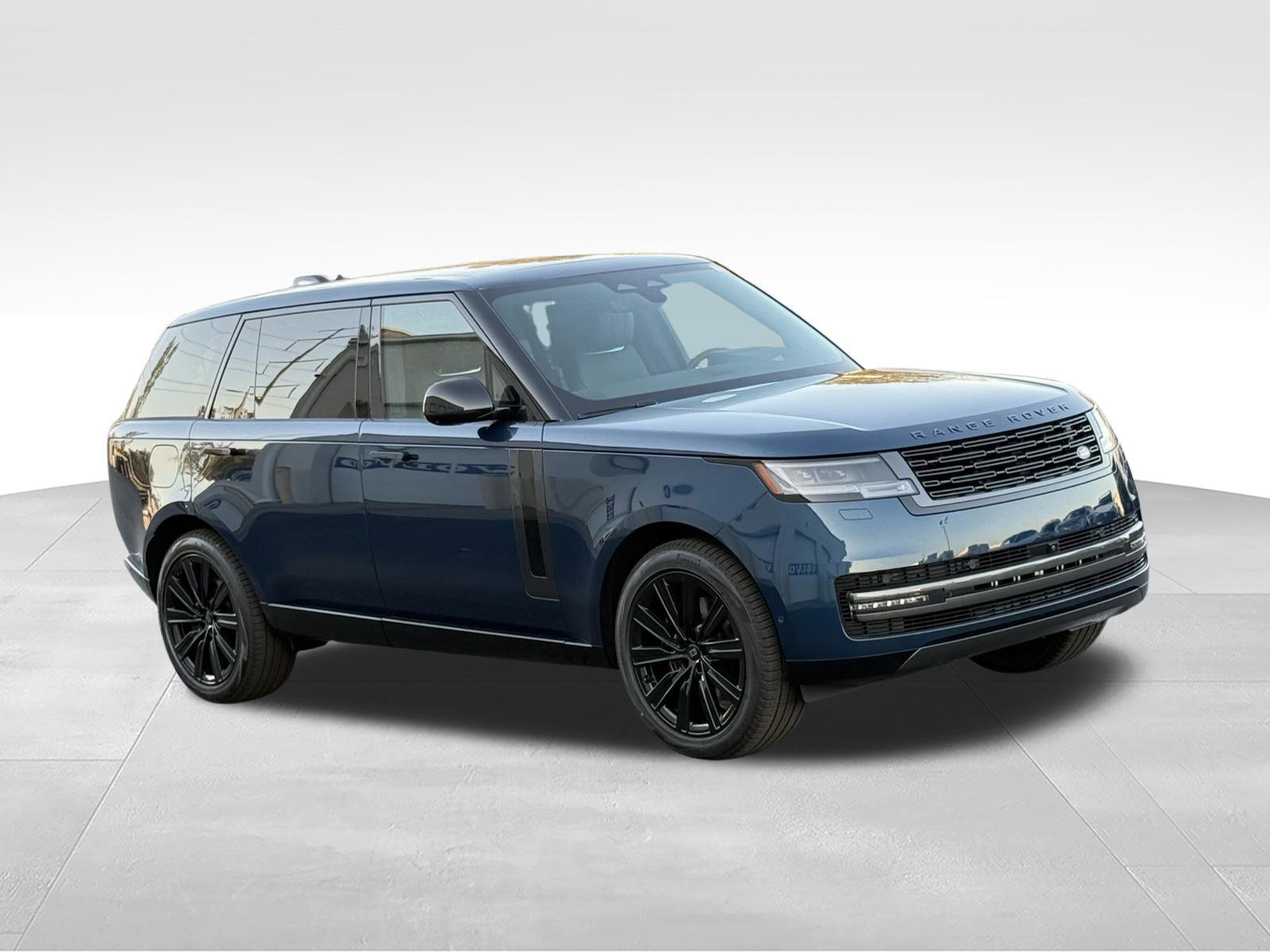 New 2027 Land Rover Range Rover Long Wheelbase SE AWD/4WD image 8