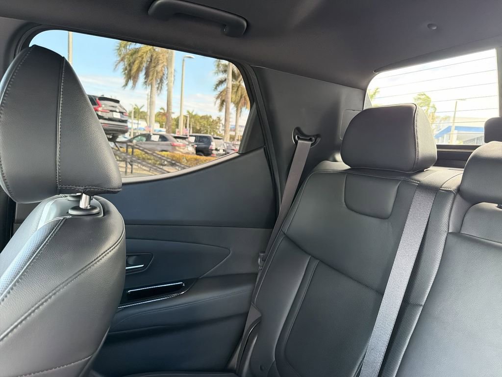 Used 2022 Hyundai Santa Cruz Limited AWD/4WD image 13
