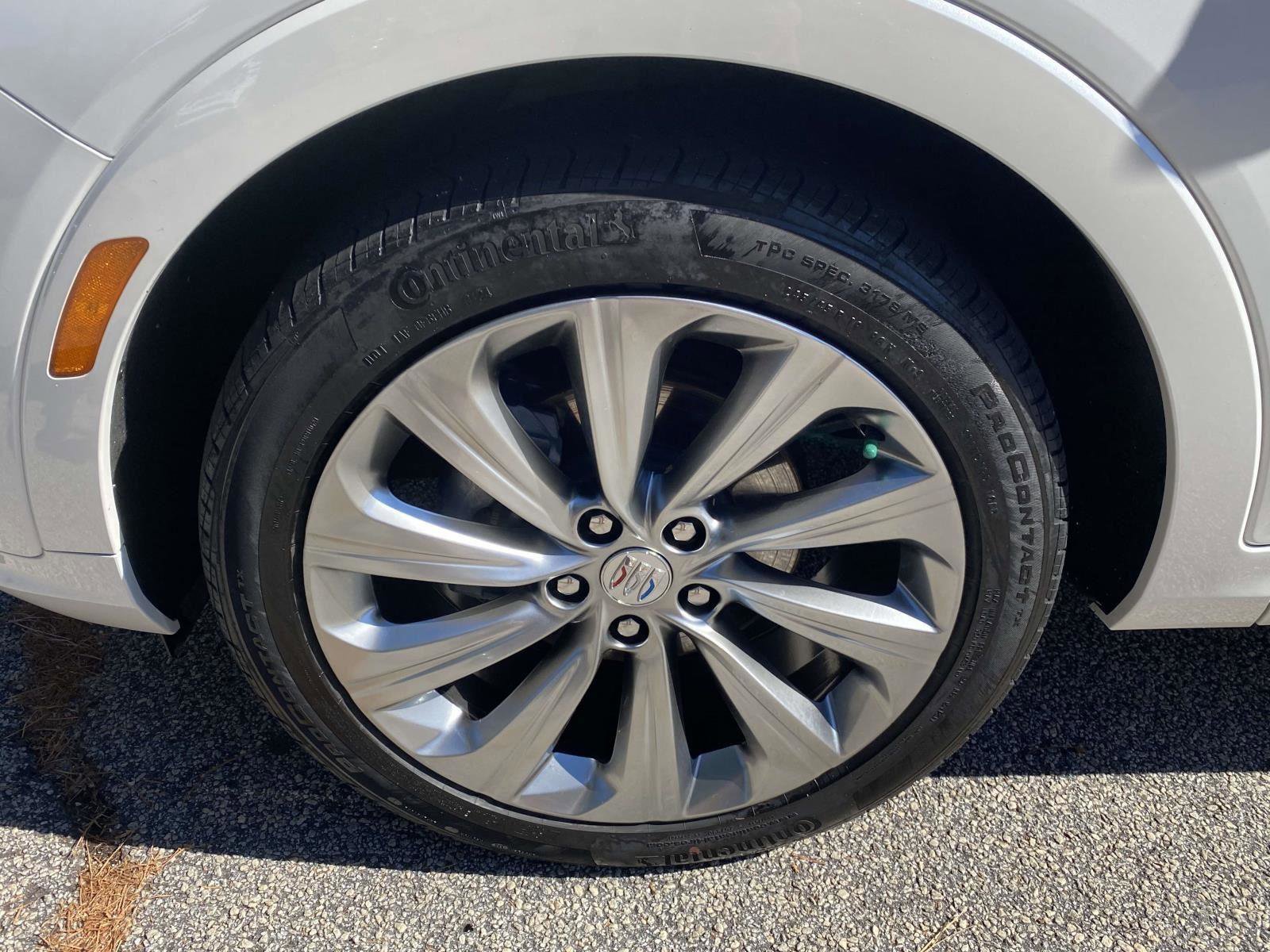 Used 2025 Buick Envista Avenir image 26