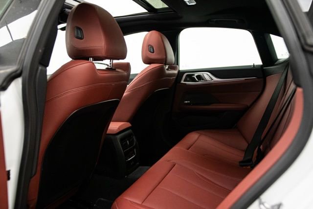 Used 2025 BMW 430i xDrive w/ M Sport Package image 16