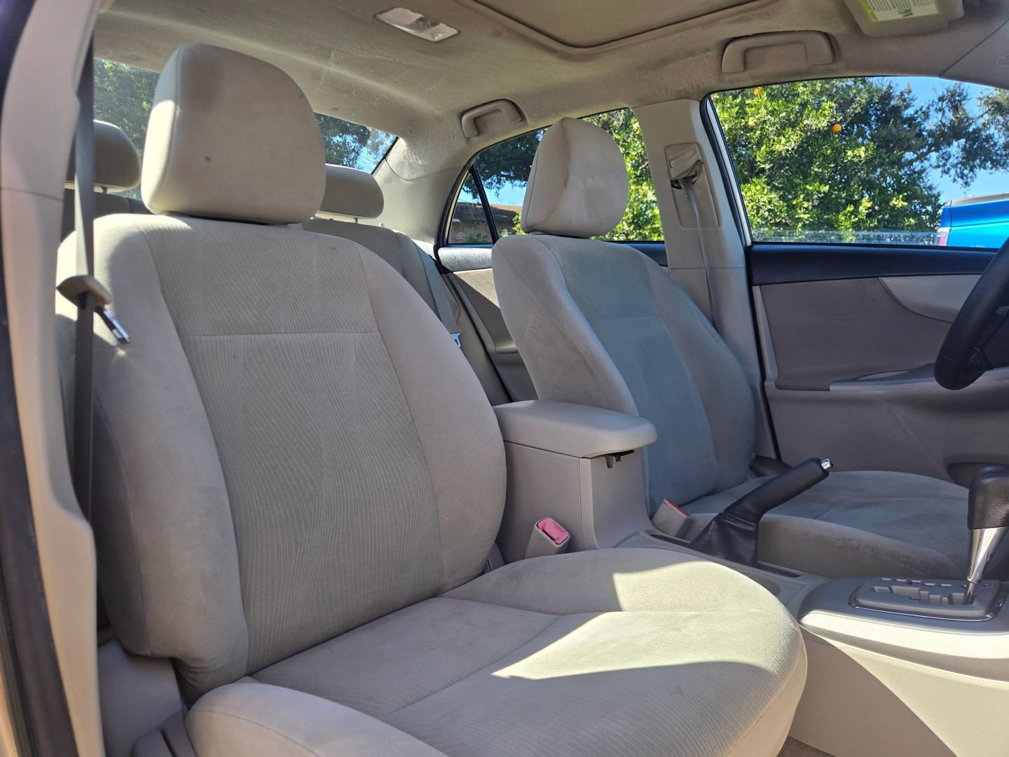 Used 2013 Toyota Corolla LE w/ Premium Pkg FWD image 15