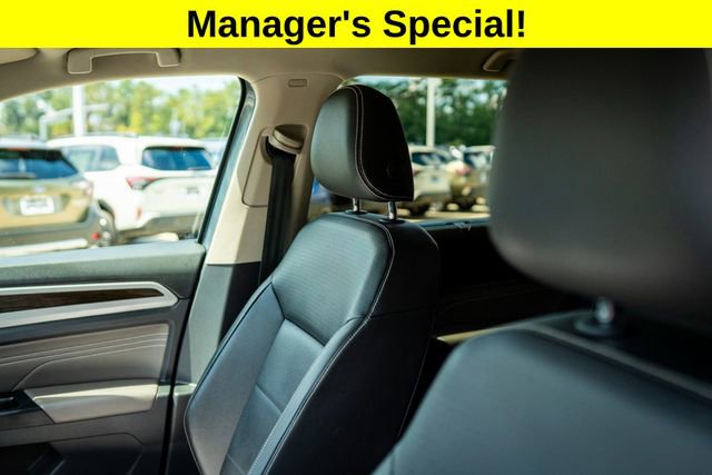 Used 2021 Volkswagen Atlas SE w/ Towing Package image 33