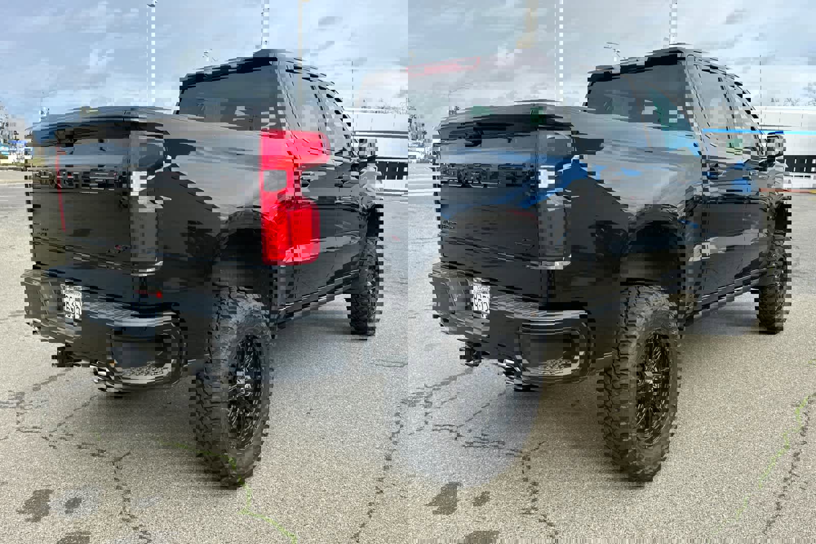 Used 2022 Chevrolet Silverado 1500 RST image 2