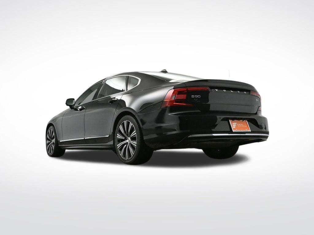 Used 2023 Volvo S90 B6 Plus image 36