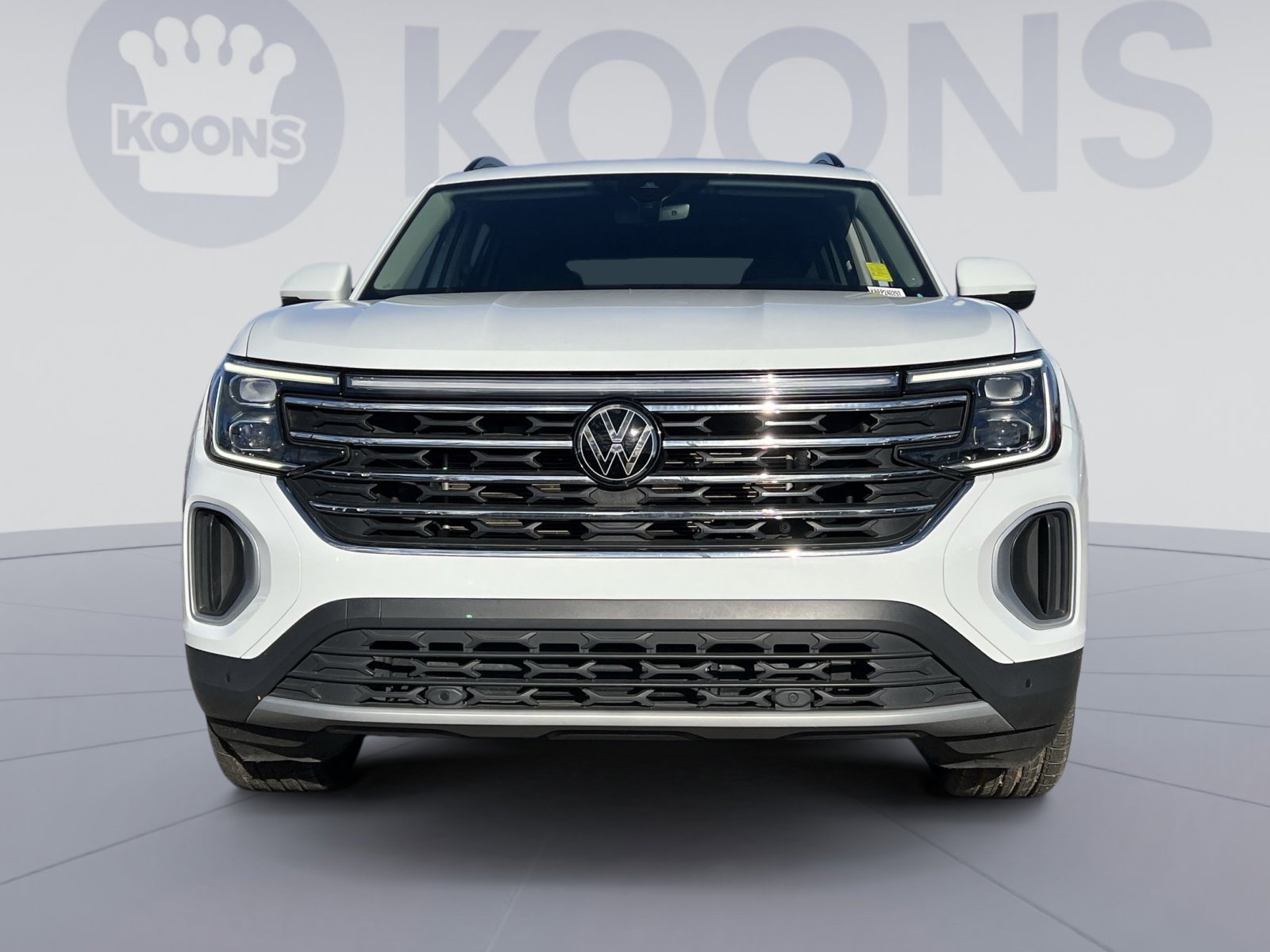 Used 2024 Volkswagen Atlas SE image 11