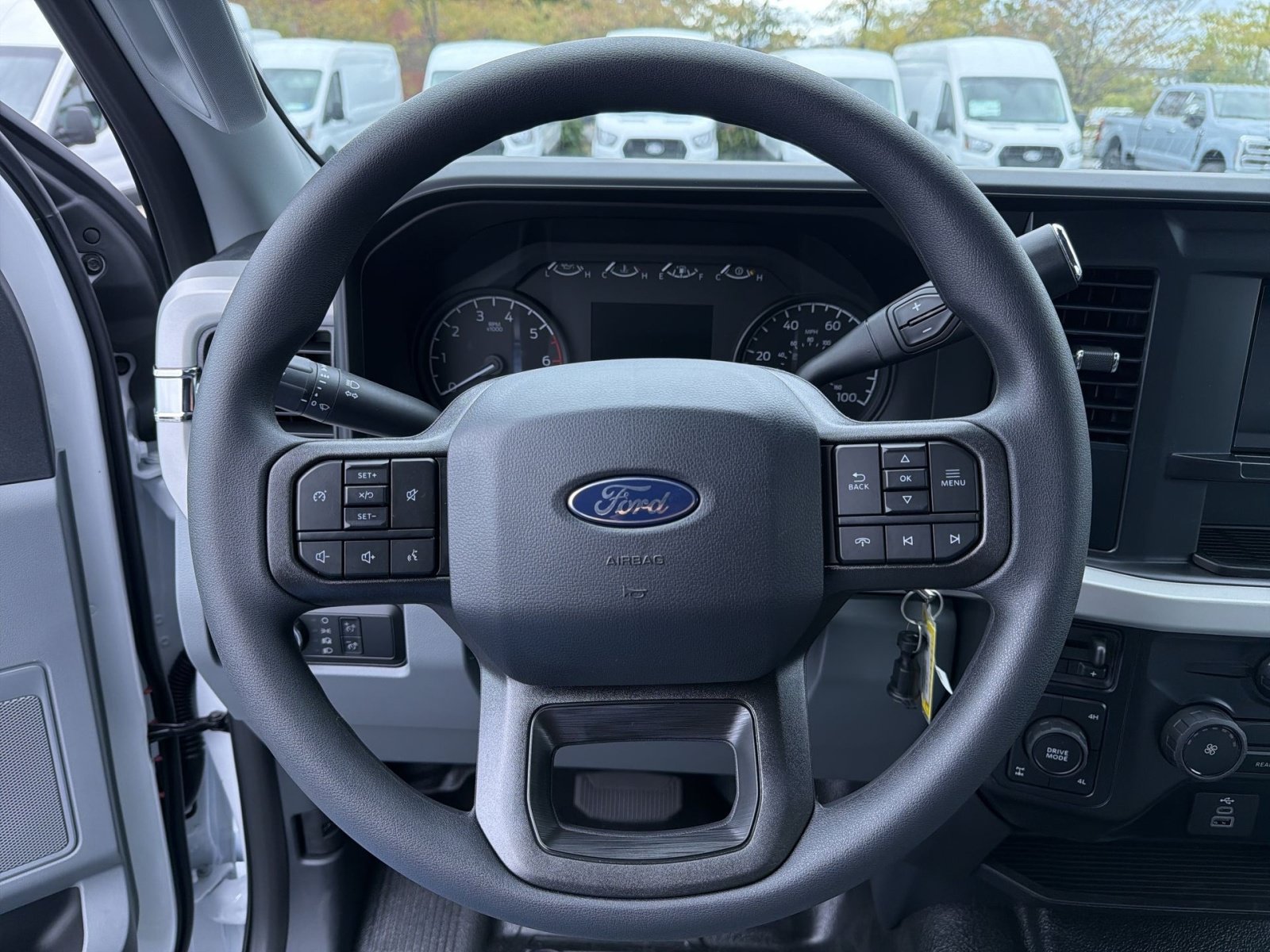 New 2027 Ford F350 XL w/ FX4 Off-Road Package AWD/4WD image 25