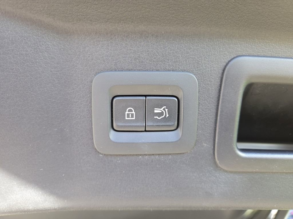 Certified 2025 MAZDA CX-90 3.3 Turbo w/ Preferred Package image 12