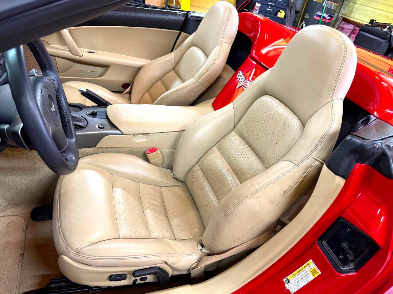 Used 2007 Chevrolet Corvette Convertible w/ Preferred Equipment Group image 34