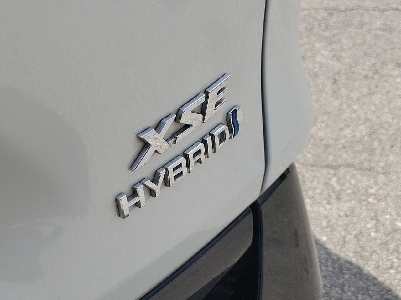 Used 2022 Toyota RAV4 XSE w/ XSE Grade Weather Package AWD/4WD image 7