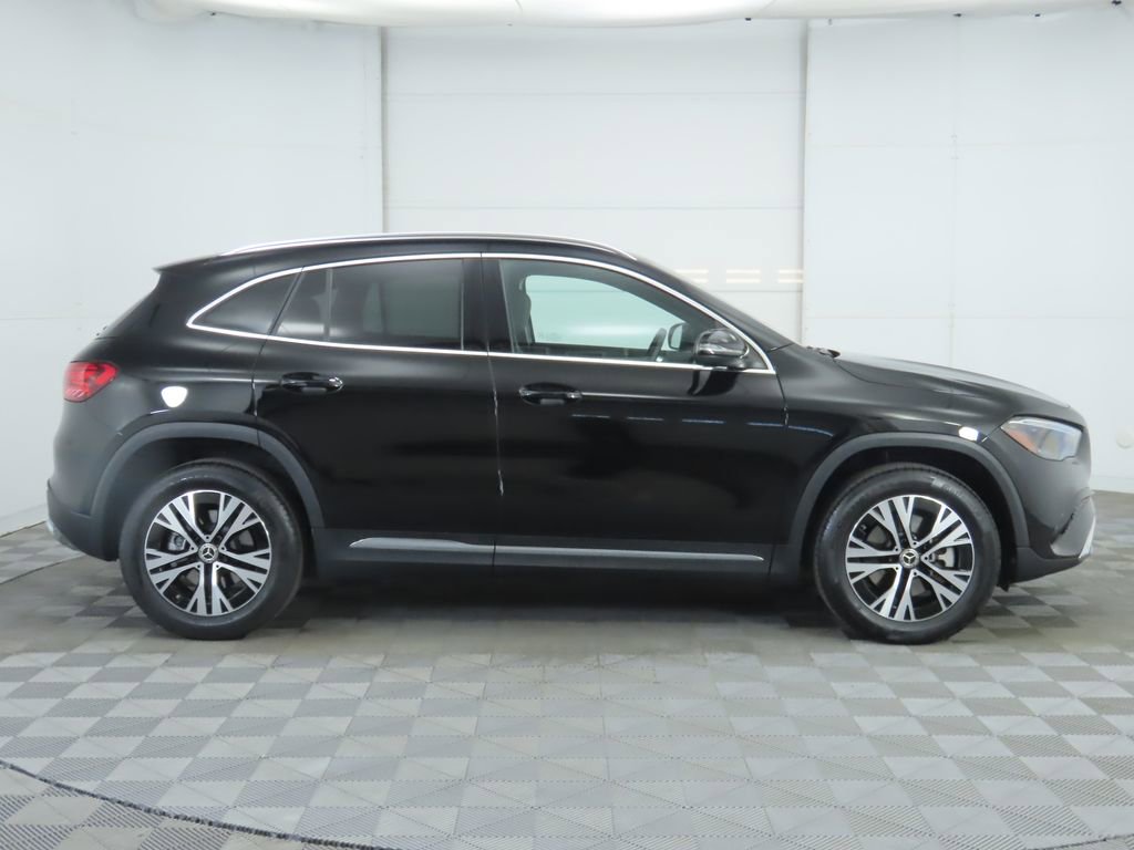 Certified 2025 Mercedes-Benz GLA 250 image 4