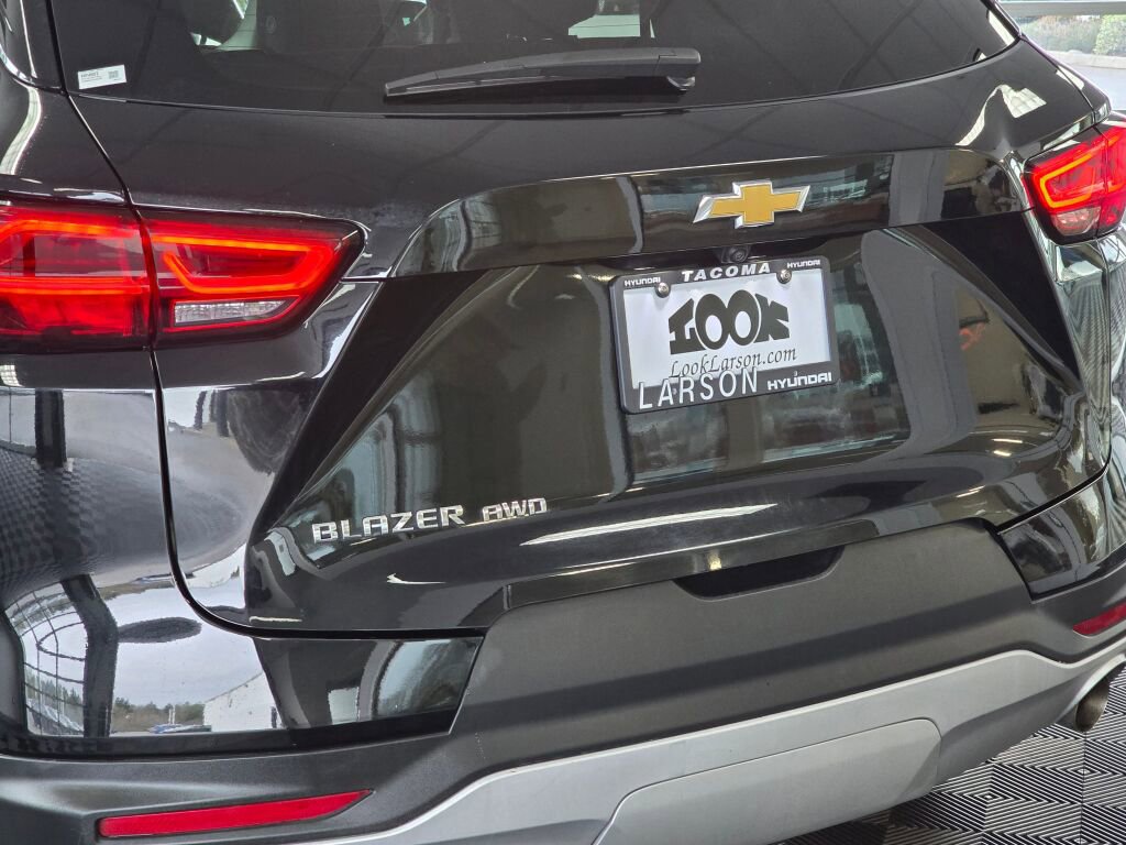 Used 2025 Chevrolet Blazer LT image 13