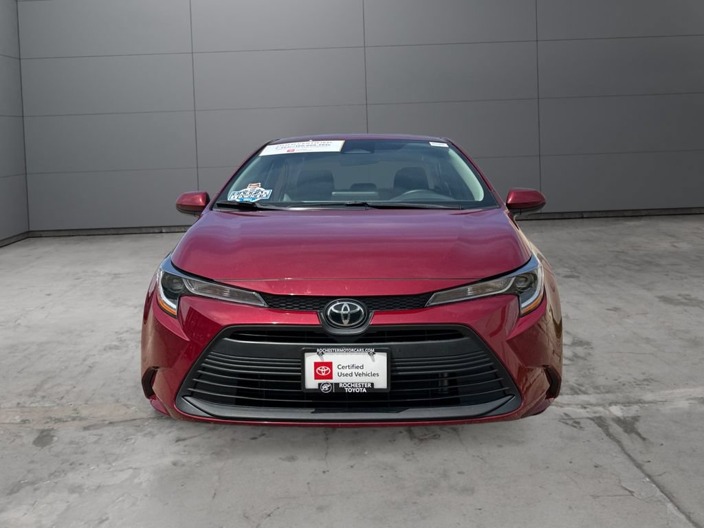 Certified 2025 Toyota Corolla LE FWD image 8