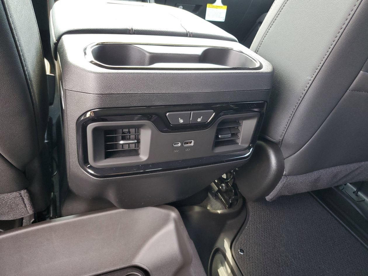 New 2026 GMC Sierra 3500 AT4 w/ AT4 Premium Plus Package AWD/4WD image 17