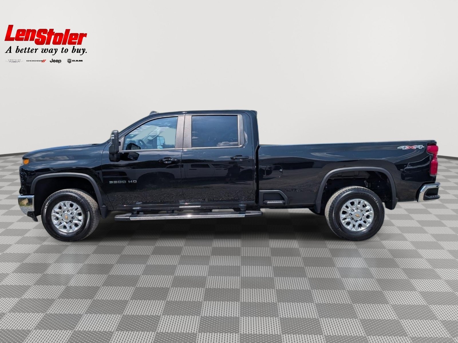 Used 2025 Chevrolet Silverado 3500 LT w/ Safety Package AWD/4WD image 2