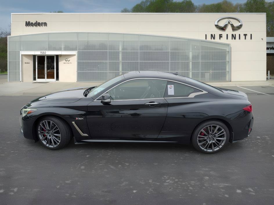 Used 2017 INFINITI Q60 Red Sport 400 AWD/4WD image 6