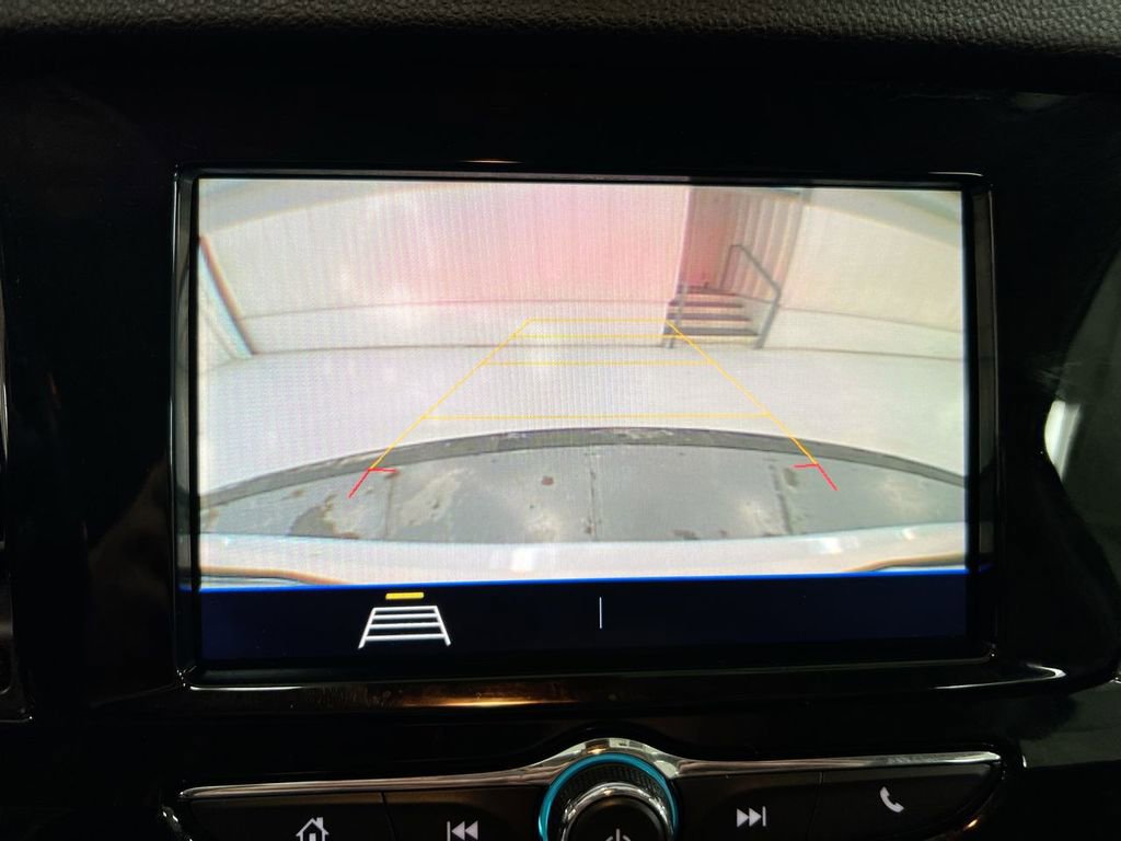 Used 2022 Buick Encore Preferred w/ Safety Package AWD/4WD image 15