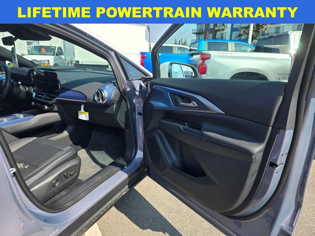 New 2025 Chevrolet Equinox EV LT image 10