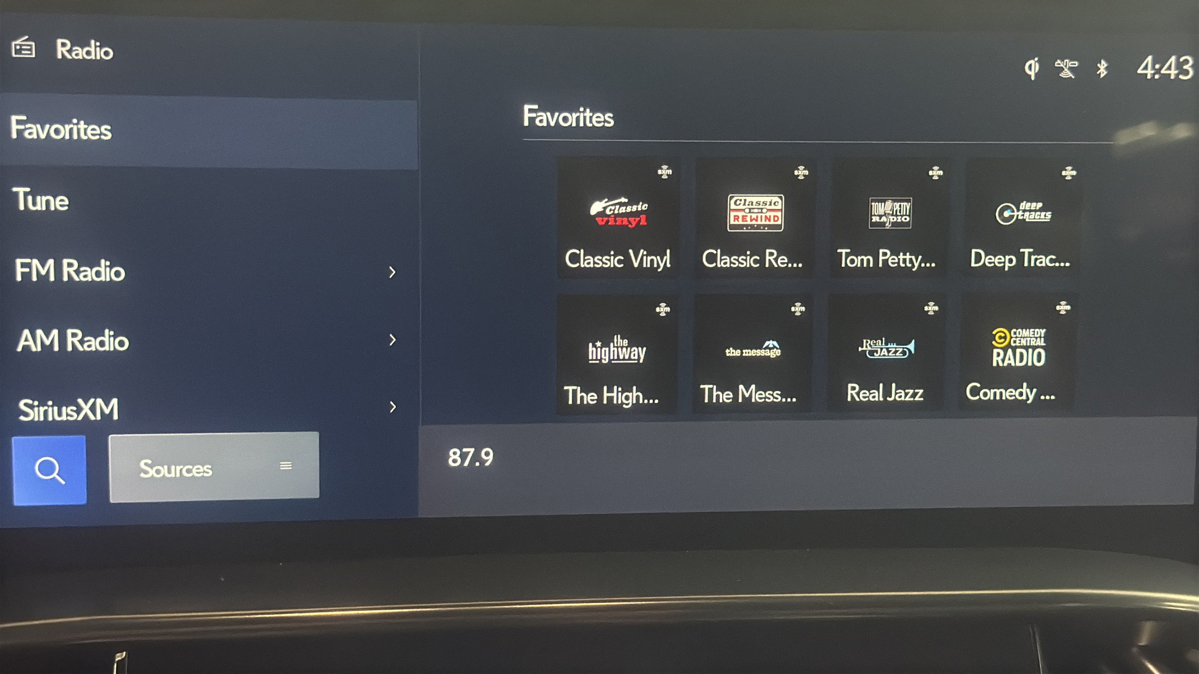 Used 2023 Lexus LX 600 F Sport w/ Accessory Package (Z1) AWD/4WD image 21