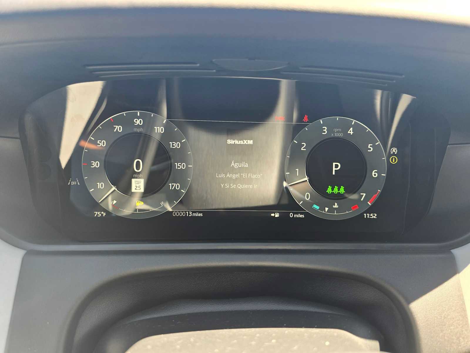 New 2026 Land Rover Range Rover Velar Dynamic SE image 26