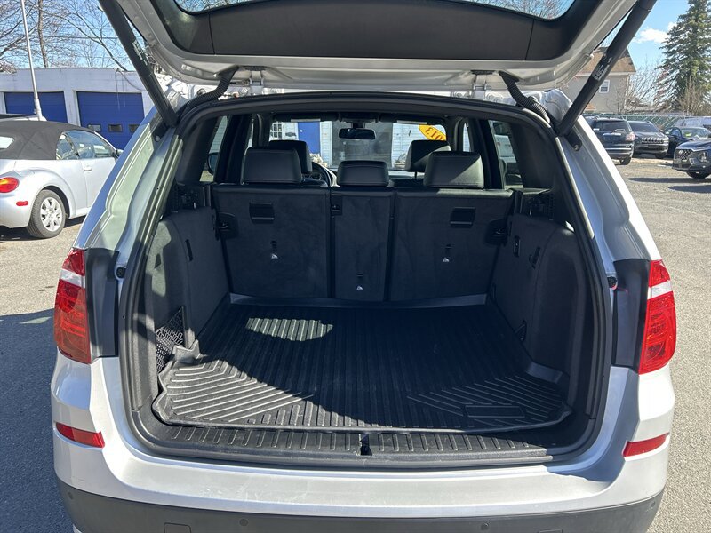 Used 2013 BMW X3 xDrive28i w/ Premium Pkg AWD/4WD image 9