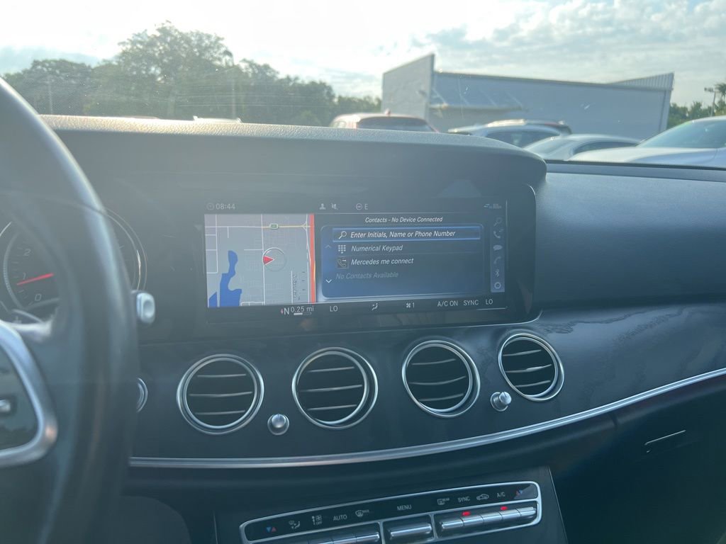 Used 2019 Mercedes-Benz E 300 image 2