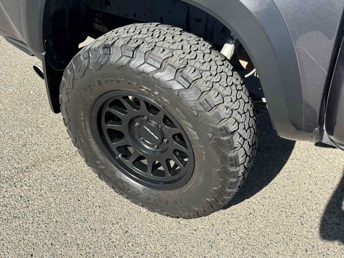 Used 2020 Toyota Tacoma TRD Off-Road w/ Technology Package AWD/4WD image 43