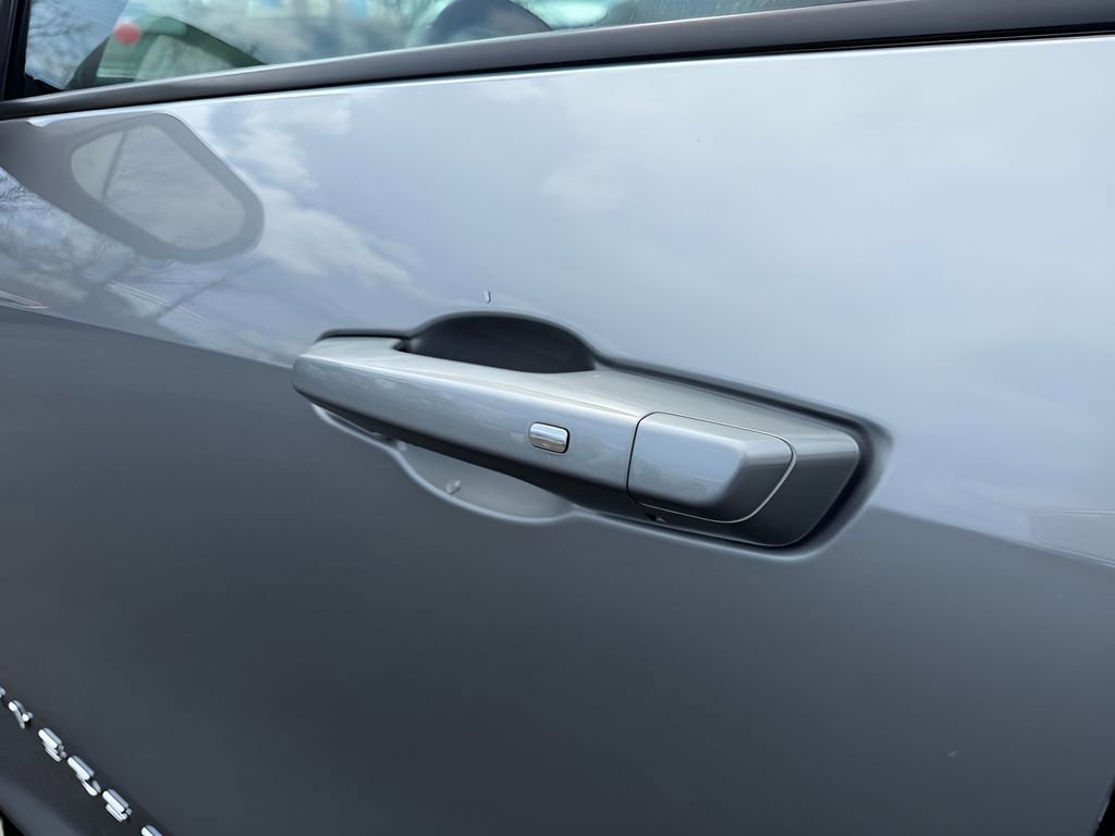 Used 2024 Chevrolet Traverse LT AWD/4WD image 14