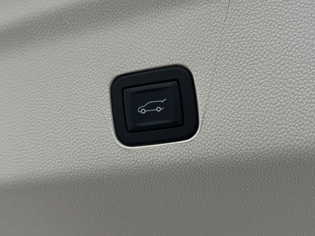 New 2026 Cadillac Escalade Platinum Luxury AWD/4WD image 26