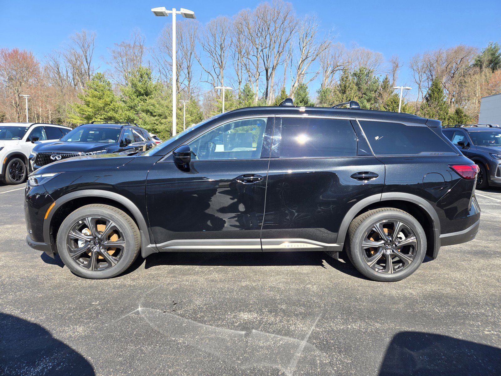 New 2026 INFINITI QX60 Autograph w/ Dark Cargo Package image 5