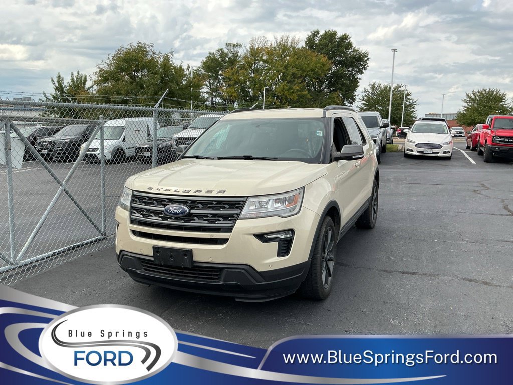Used 2018 Ford Explorer XLT w/ XLT Appearance Package AWD/4WD image 1