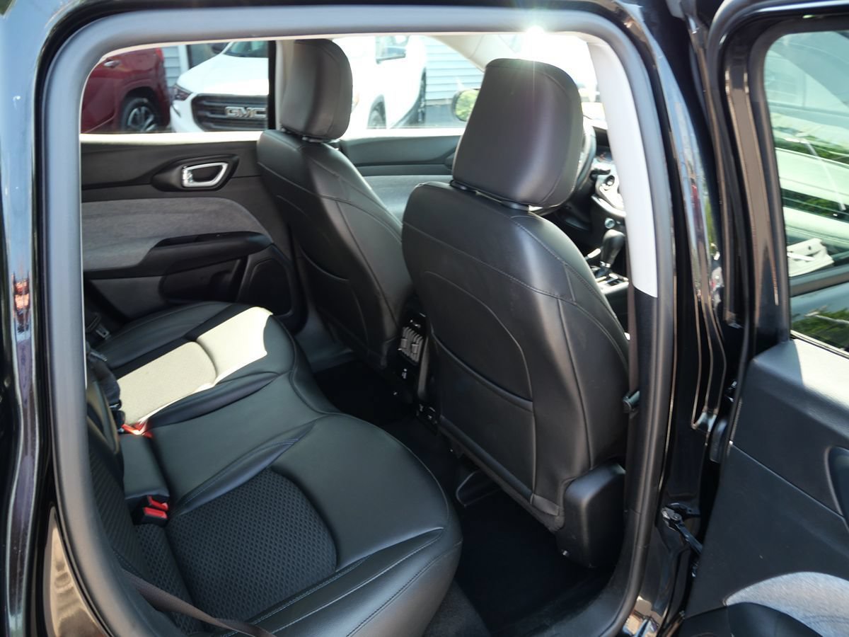 Used 2022 Jeep Compass Latitude w/ Convenience Group AWD/4WD image 22