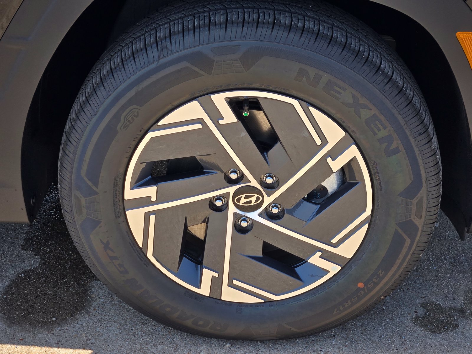 New 2026 Hyundai Tucson Blue SE FWD image 7