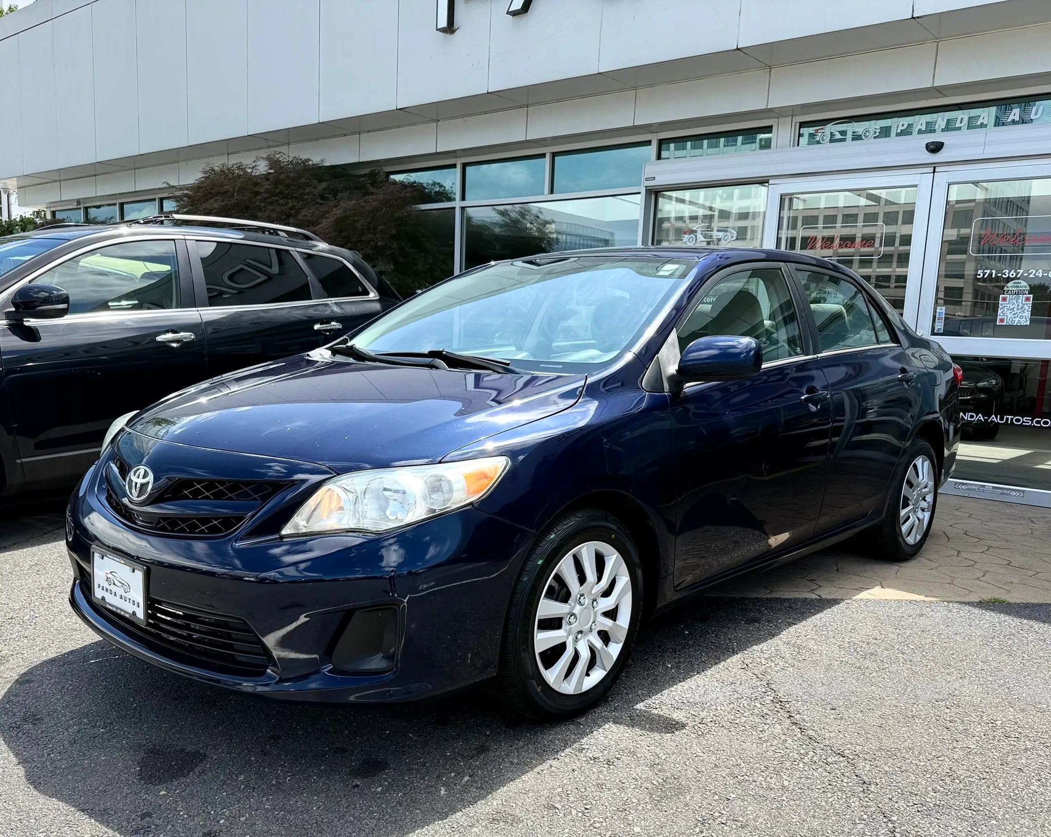 Used 2012 Toyota Corolla LE FWD image 3