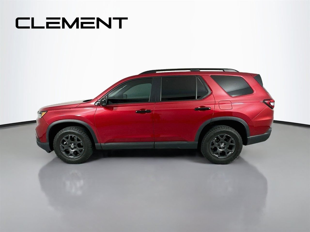 Used 2025 Honda Pilot TrailSport image 6