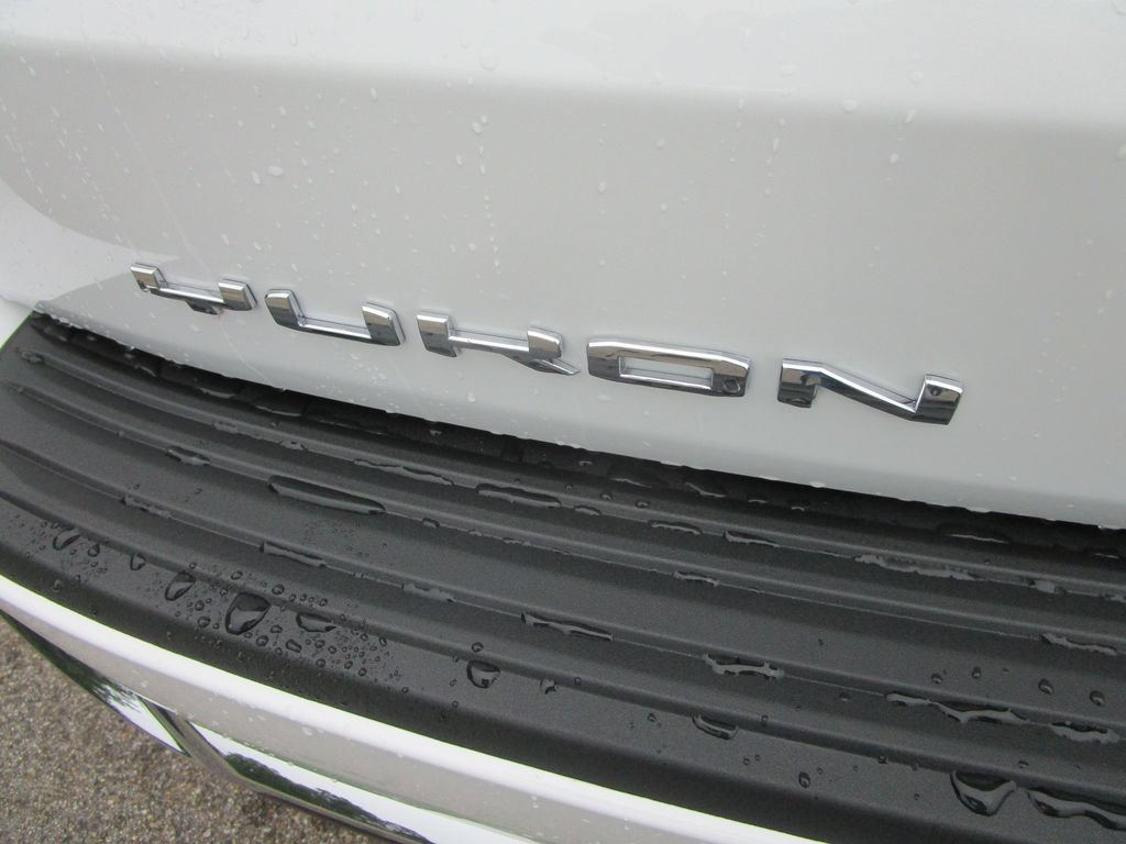 New 2026 GMC Yukon XL Elevation w/ Elevation Premium Package RWD image 10