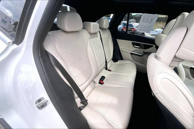 Used 2026 Mercedes-Benz GLC 300 4MATIC image 16
