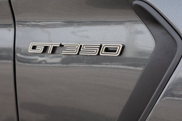 Used 2020 Ford Mustang Shelby GT350 w/ Technology Package image 21