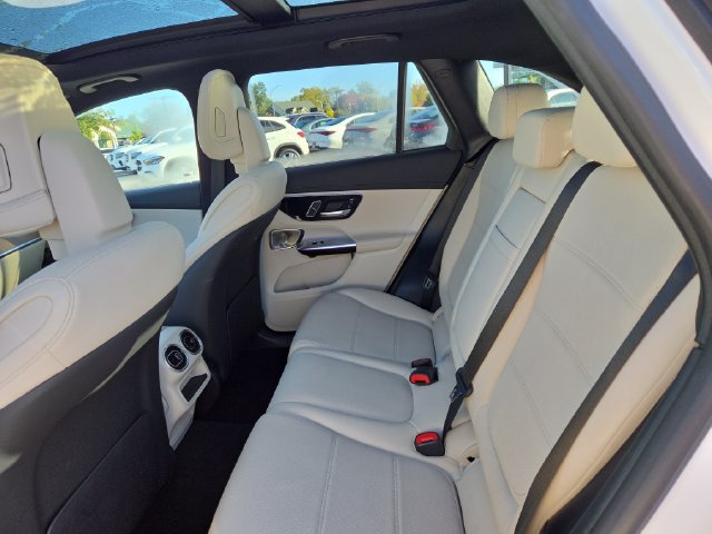 Used 2023 Mercedes-Benz GLC 300 4MATIC w/ Exclusive Trim Package image 25