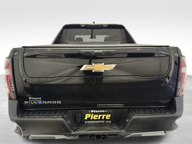 Used 2025 Chevrolet Silverado EV LT image 3