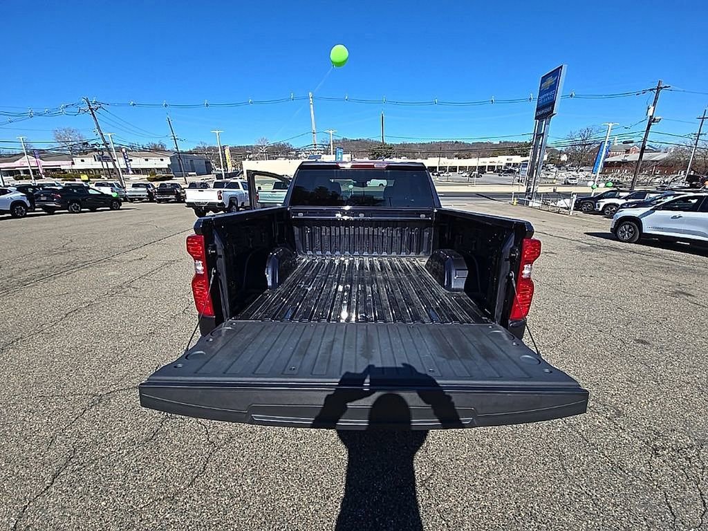 Used 2023 Chevrolet Silverado 1500 Custom image 35