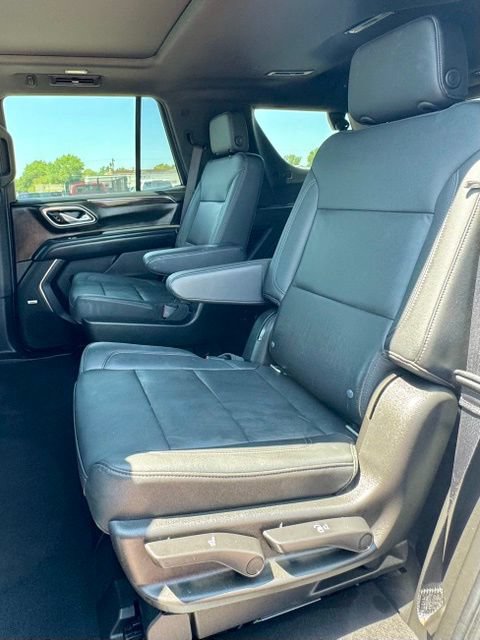 Used 2021 Chevrolet Tahoe Z71 w/ Z71 Signature Package AWD/4WD image 12
