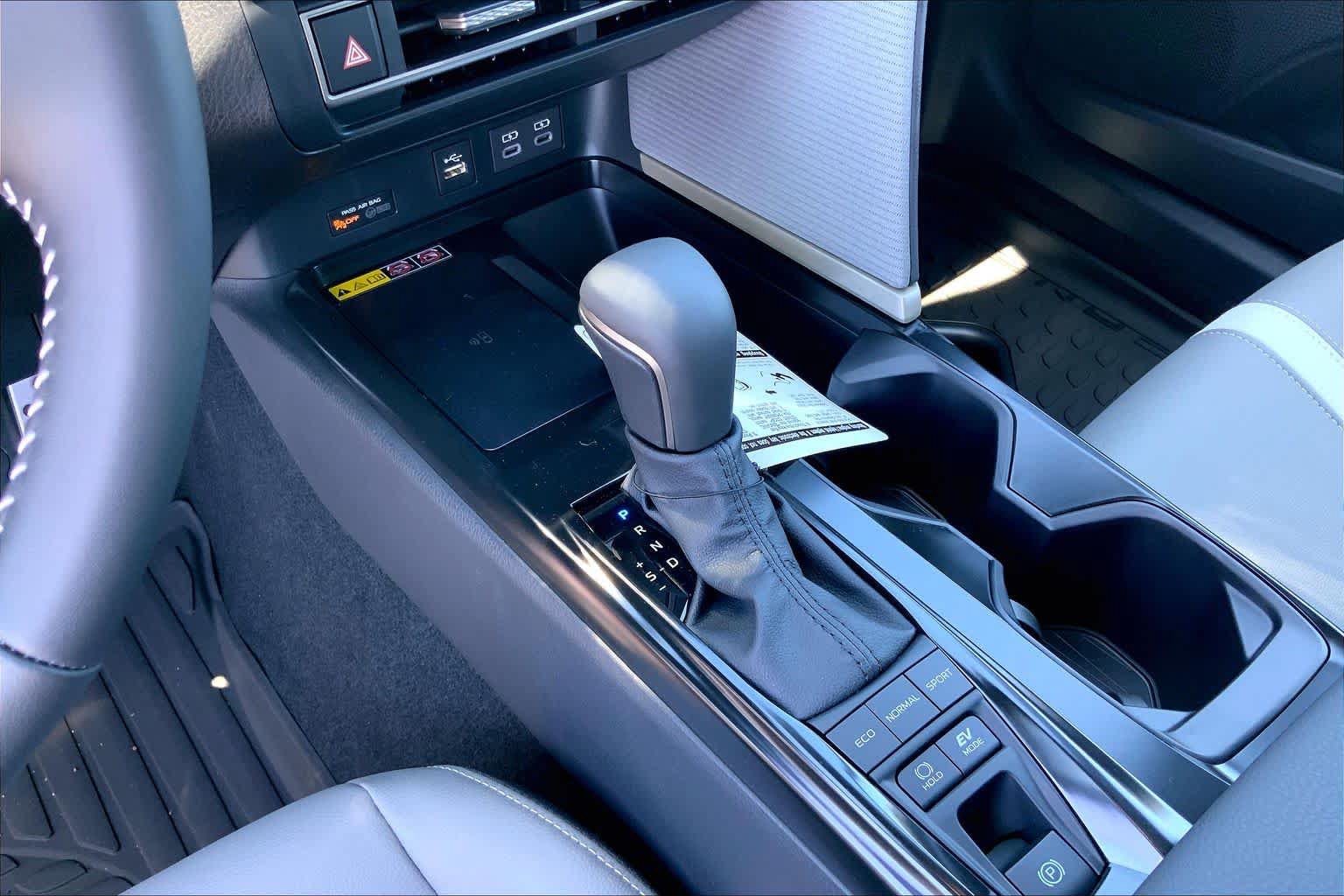 New 2026 Toyota Camry SE FWD image 7