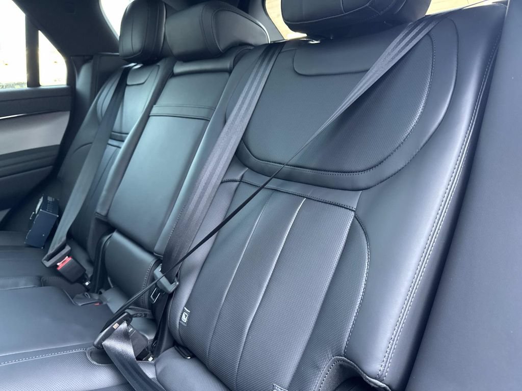 New 2026 Land Rover Range Rover Sport SE AWD/4WD image 14