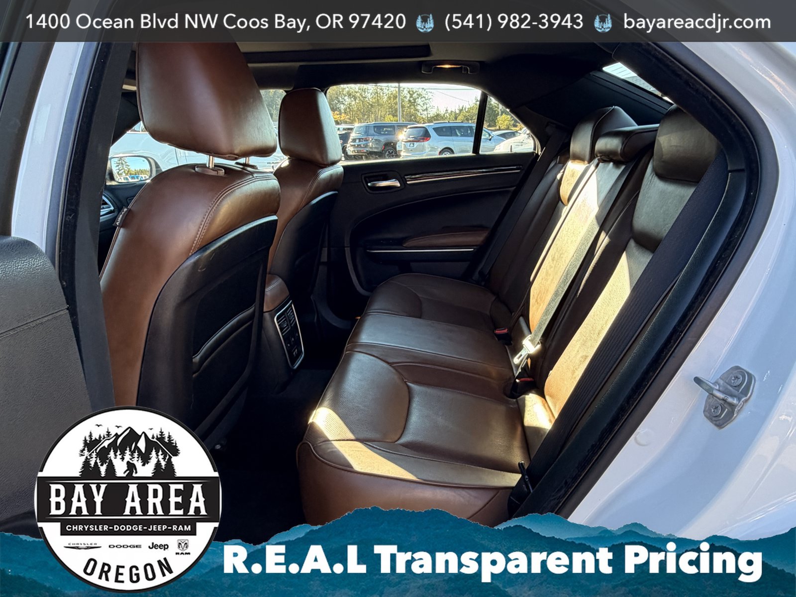 Used 2019 Chrysler 300 Limited w/ Light Group RWD image 17