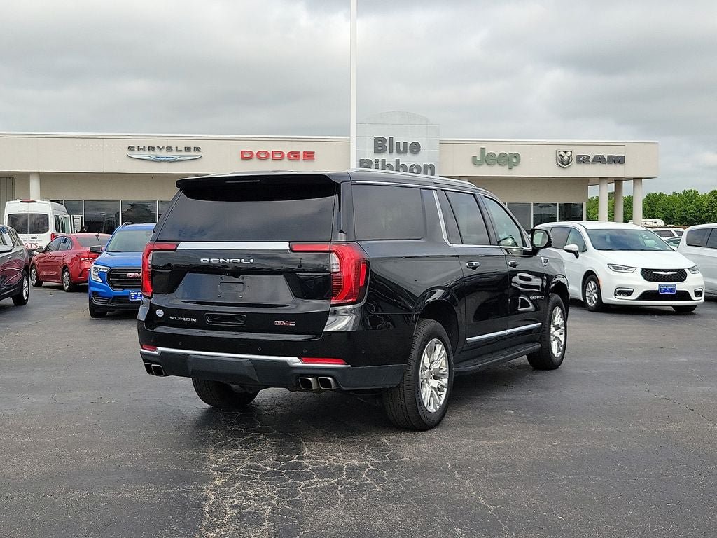 Used 2025 GMC Yukon XL Denali AWD/4WD image 5