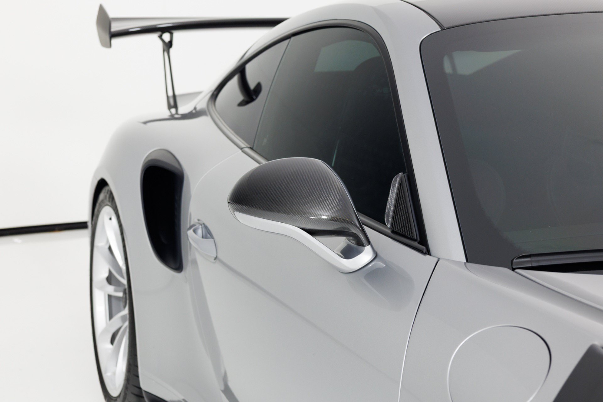 Used 2019 Porsche 911 GT3 RS RWD image 55